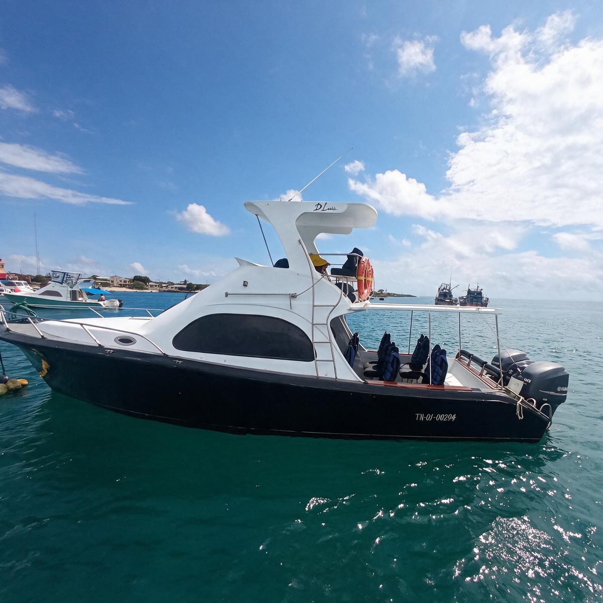 Lancha de Luis - ferry en Galápagos